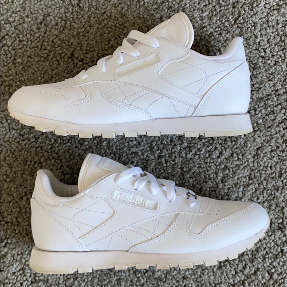 Reebok Classics! 🤍❤️